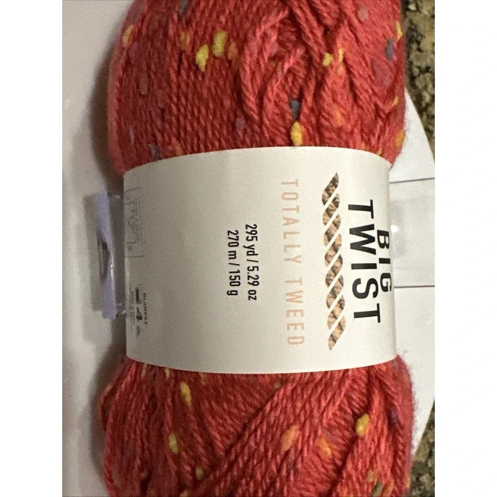Big Twist Yarn Totally Tweed Girls Night Out 5.29 oz #4 Acrylic Blend 1‎ Skien